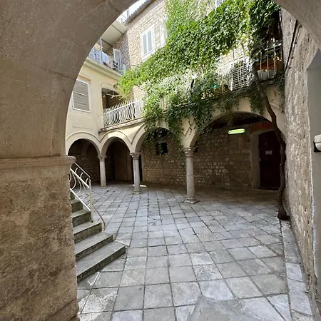 Ameli Heritage & Zadar