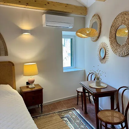 Ameli Heritage & Apartment